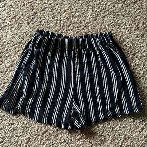 Comfy black and white shorts size medium